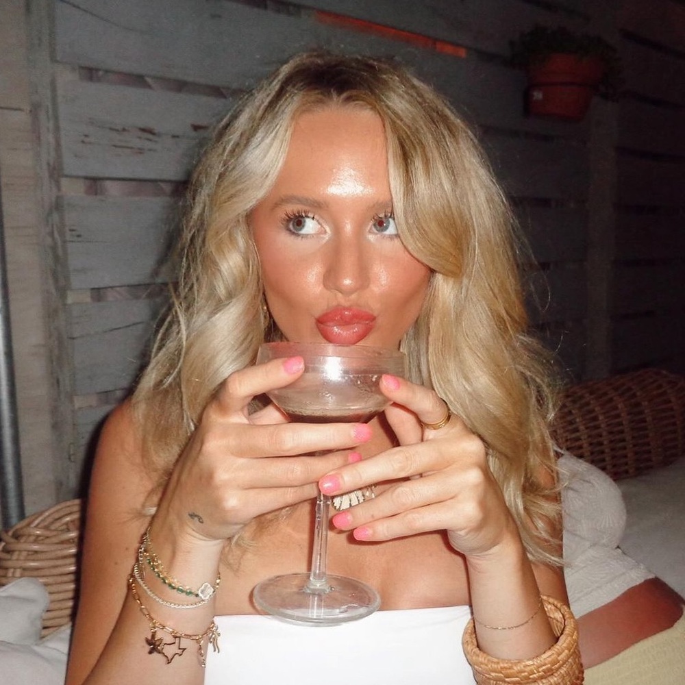 Meet your Posher, Kassie